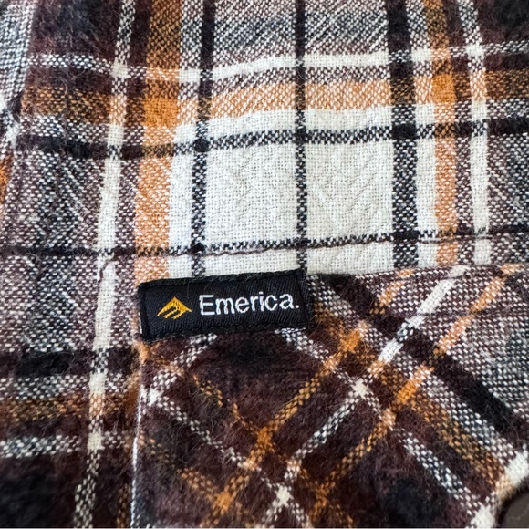 Emerica. Men’s Plaid Hooded Jacket Medium - Picture 6 of 10